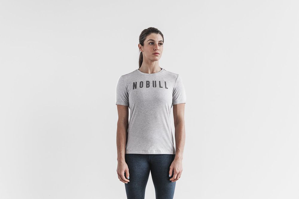 NOBULL Women's Tee - Light Heather Grey - Ireland (2806MYLHI)